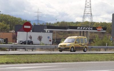 Repsol abrirá en noviembre su primera planta en el Bierzo para coches a gas.