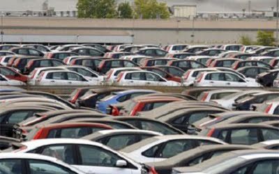 El mercado automovilístico español caerá un 3,8% en 2013 y subirá un 6,7% en 2014.