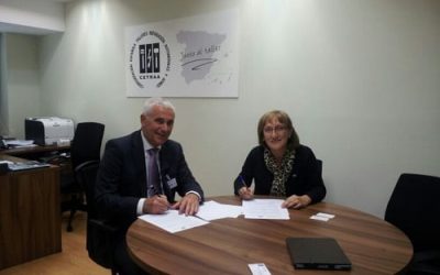 Gasmocion y CETRAA firman un acuerdo para incentivar la transformación de vehículos a autogas/GLP y GNC en los talleres asociados